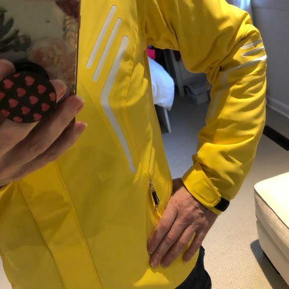 Descente Ski Jacket - Picture 12 of 12